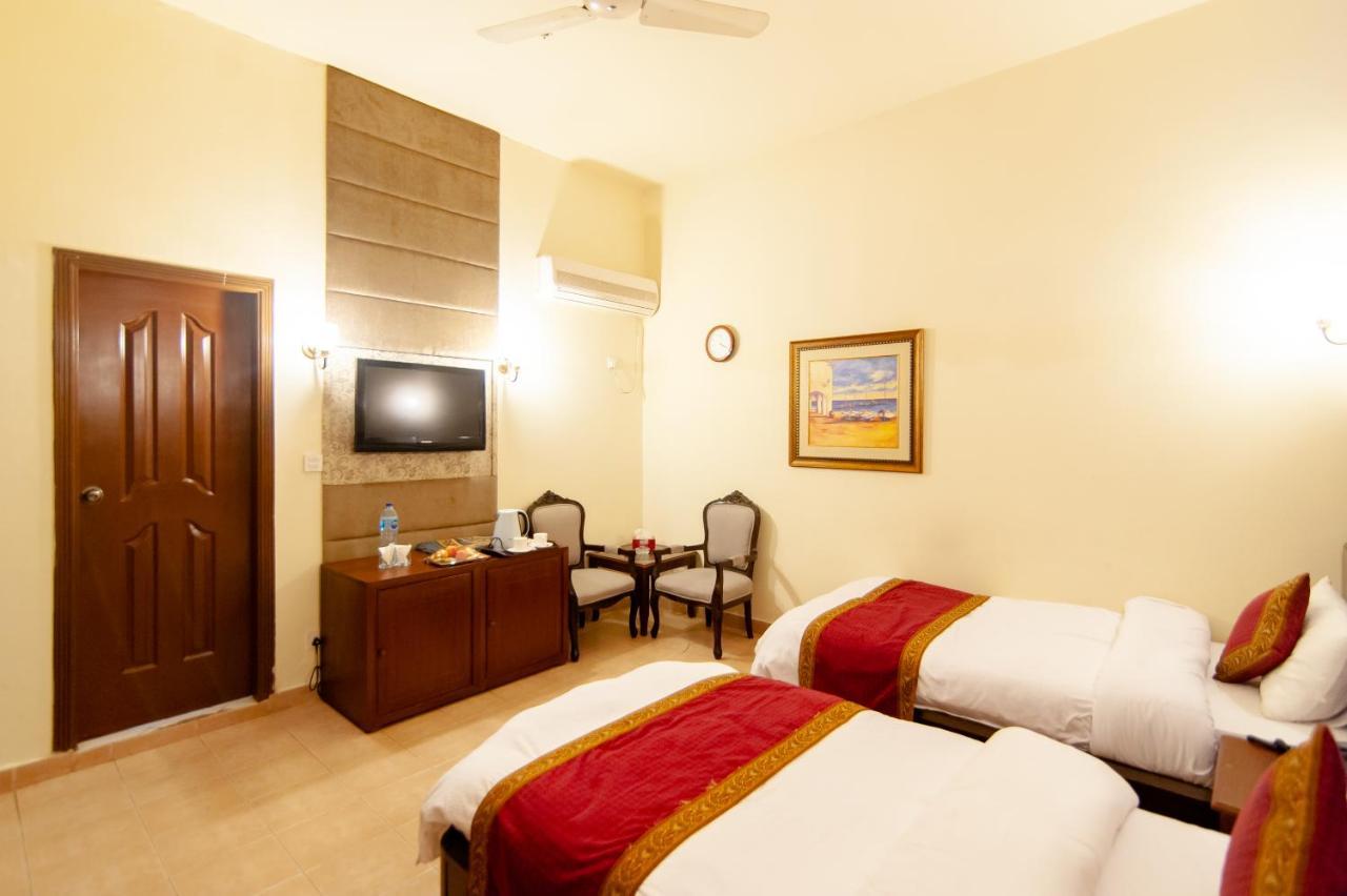 Shelton Guest House Islamabad Extérieur photo